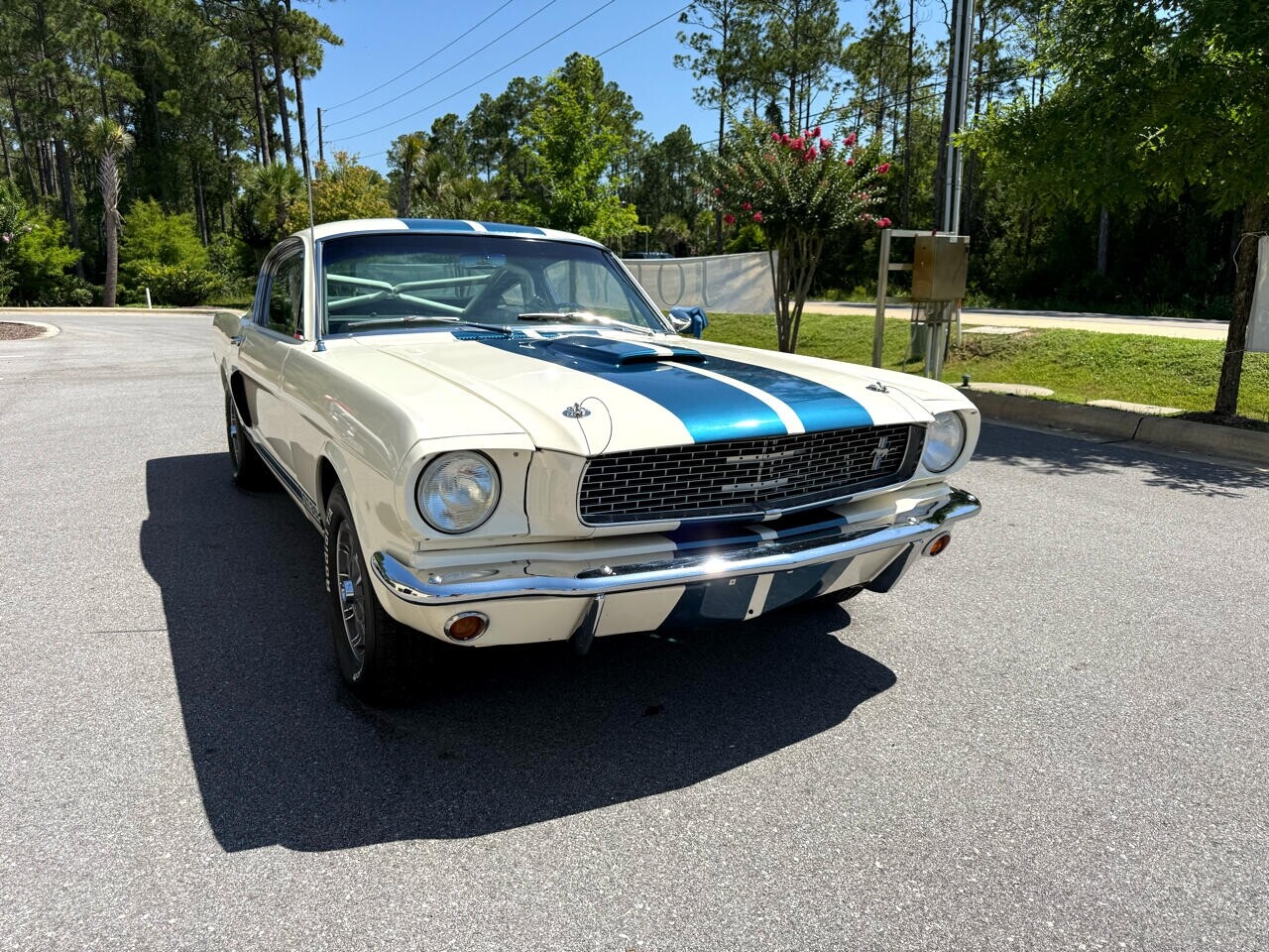 Ford-Mustang-1966-American-Muscle-Car-7