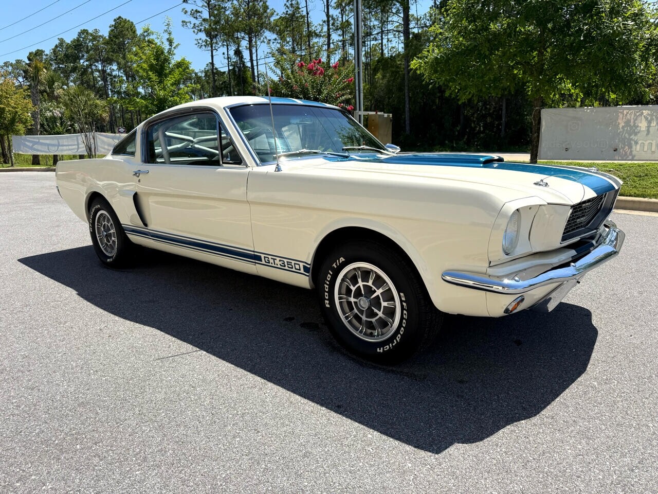Ford-Mustang-1966-American-Muscle-Car-9