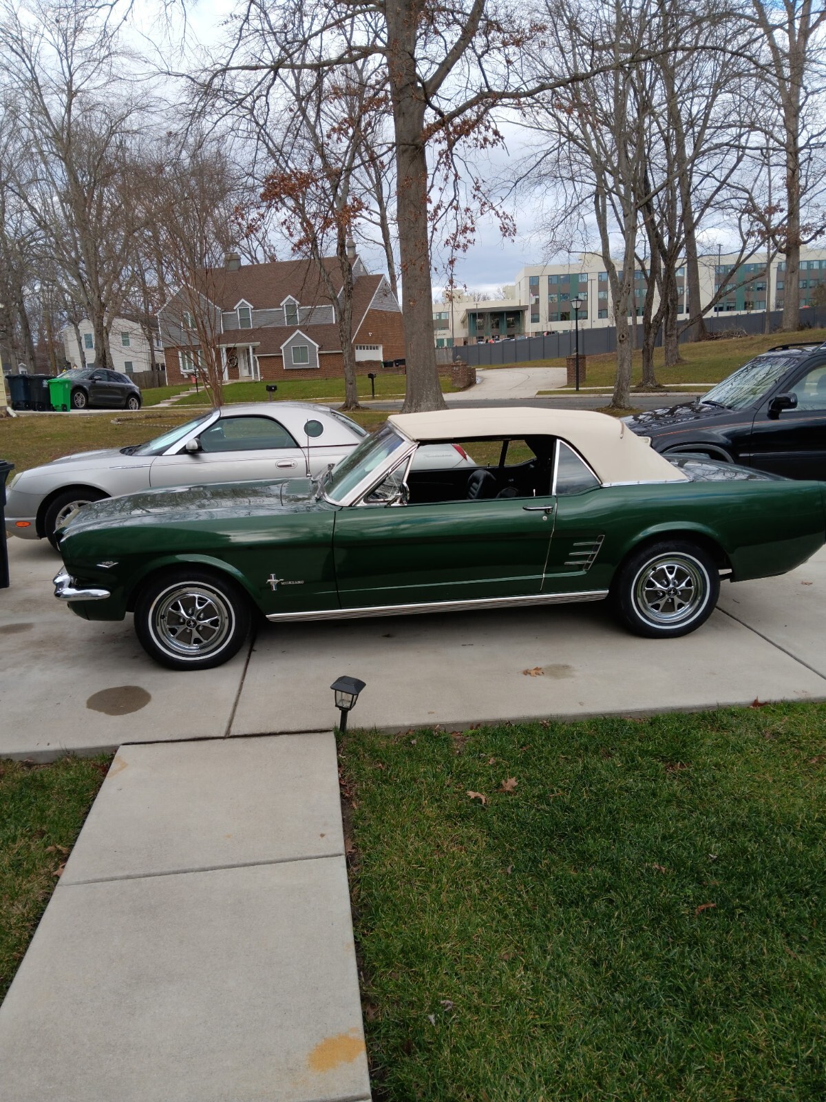 Ford-Mustang-1966-Convertible-1