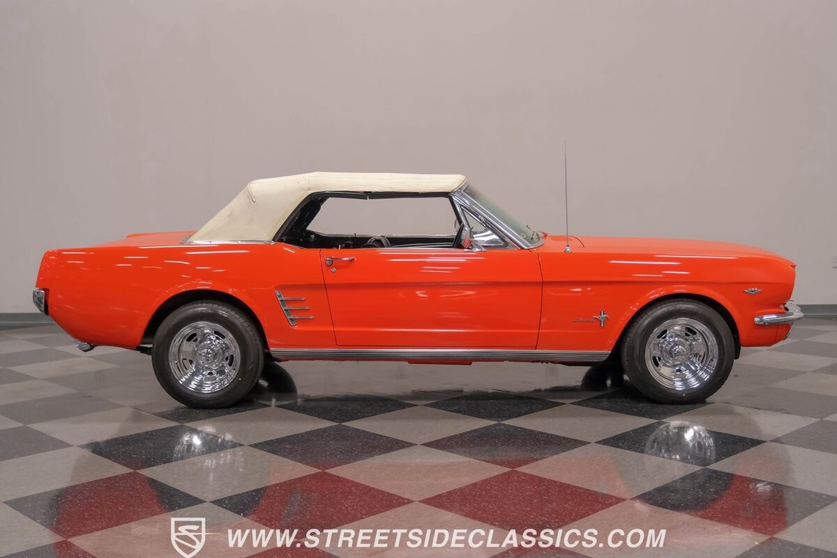 Ford-Mustang-1966-Convertible-10