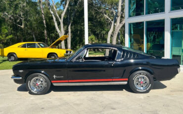 Ford-Mustang-1966-Convertible-11