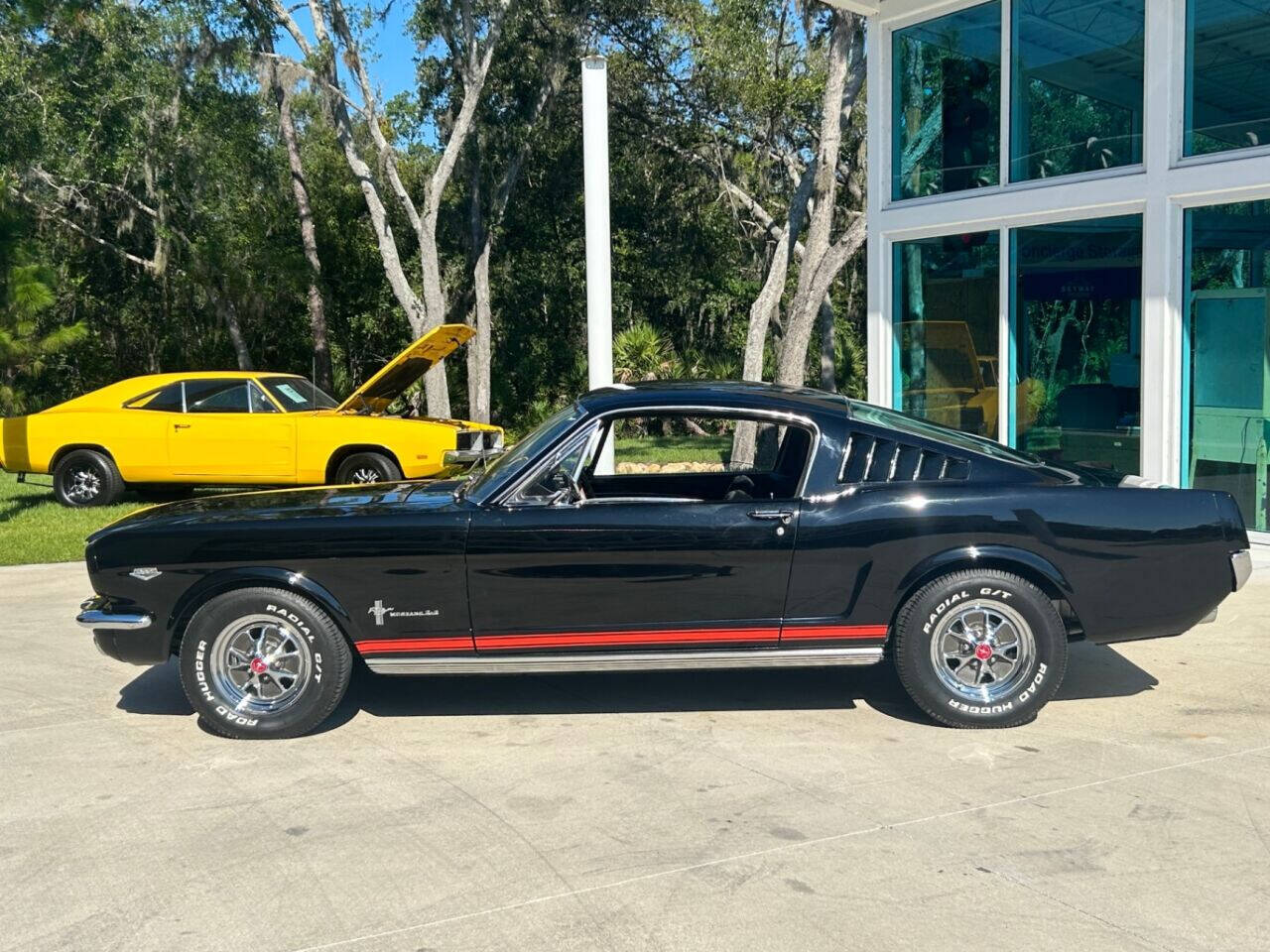 Ford-Mustang-1966-Convertible-11