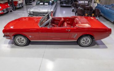 Ford-Mustang-1966-Convertible-11