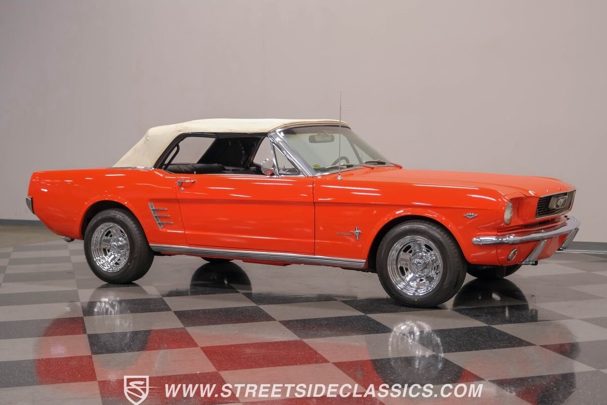 Ford-Mustang-1966-Convertible-11