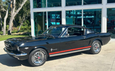 Ford-Mustang-1966-Convertible-12