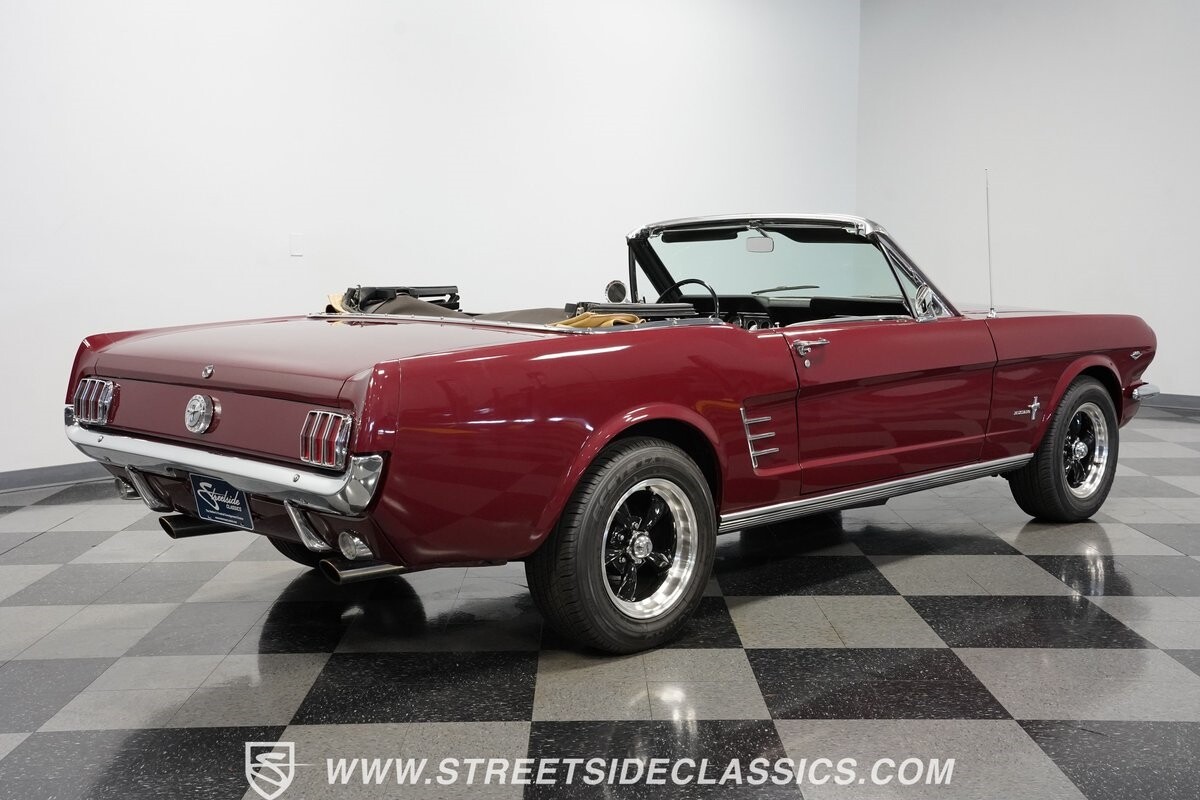 Ford-Mustang-1966-Convertible-12