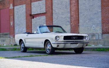 Ford-Mustang-1966-Convertible-12