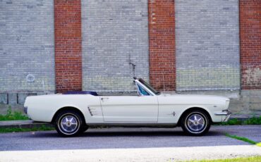 Ford-Mustang-1966-Convertible-13