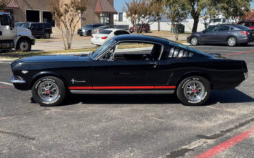 Ford-Mustang-1966-Convertible-14