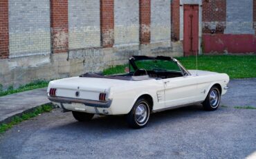Ford-Mustang-1966-Convertible-14