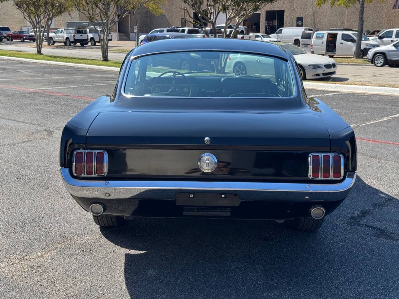 Ford-Mustang-1966-Convertible-16