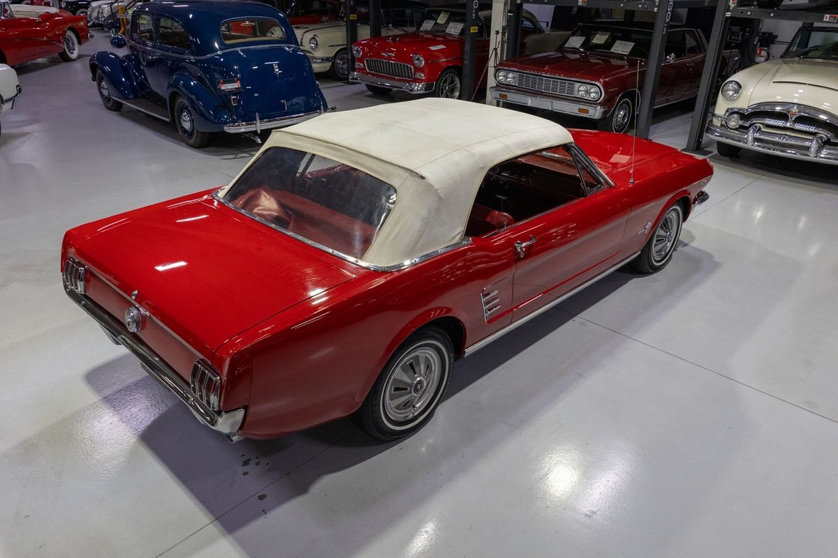 Ford-Mustang-1966-Convertible-16