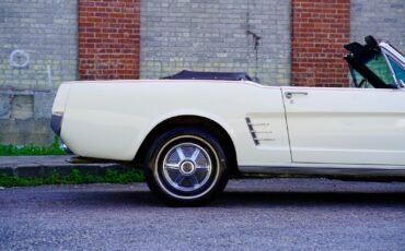 Ford-Mustang-1966-Convertible-16