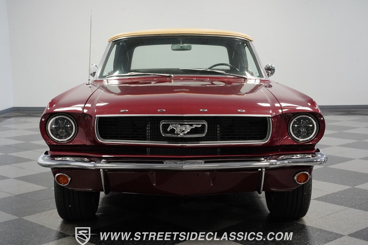Ford-Mustang-1966-Convertible-17