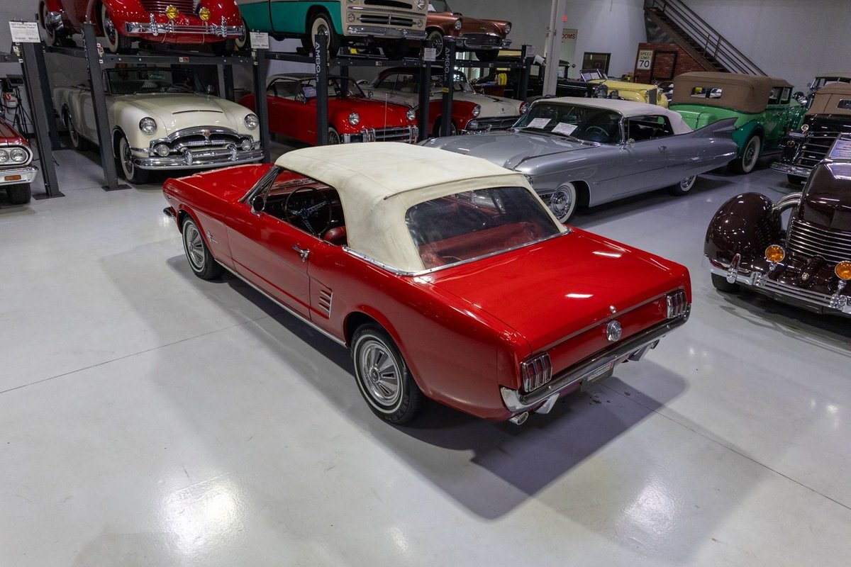 Ford-Mustang-1966-Convertible-18