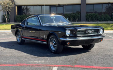 Ford-Mustang-1966-Convertible-19