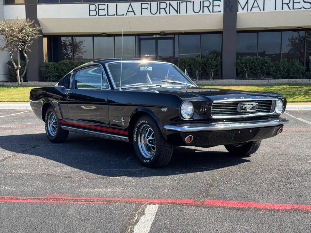 Ford-Mustang-1966-Convertible-19
