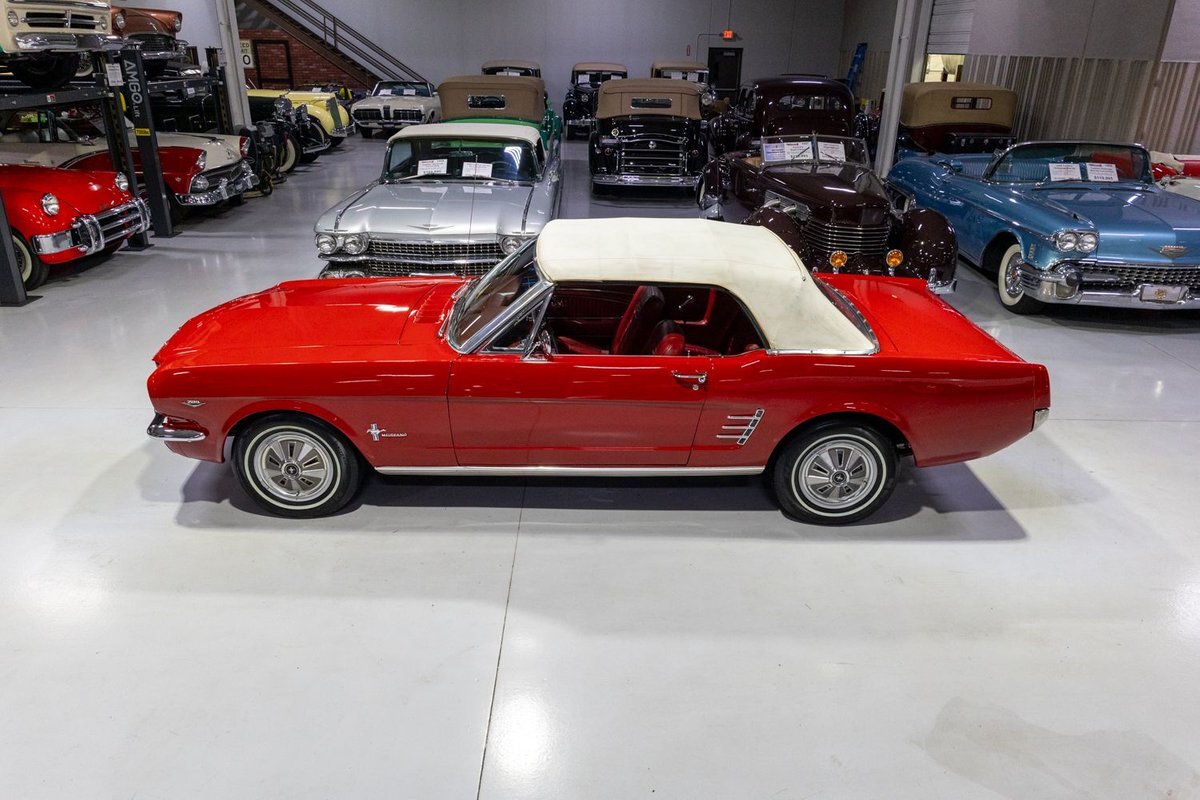 Ford-Mustang-1966-Convertible-19