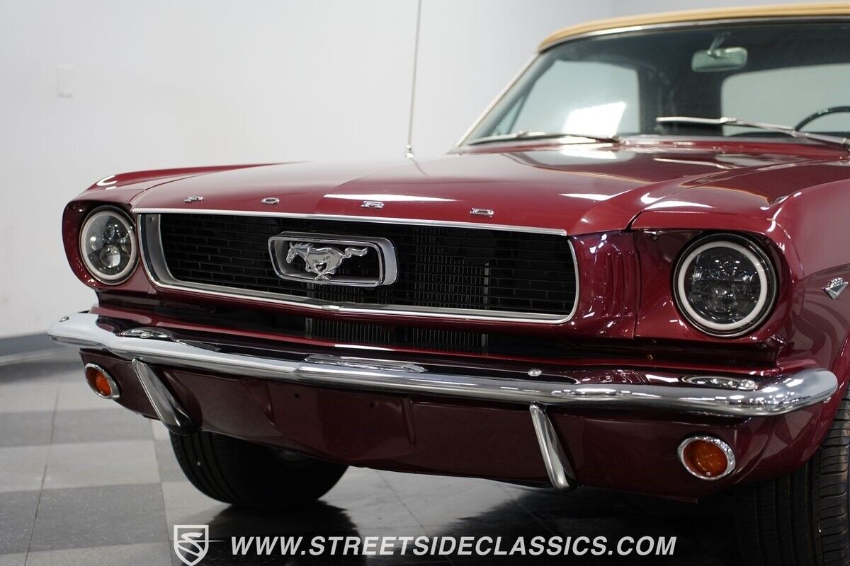 Ford-Mustang-1966-Convertible-19