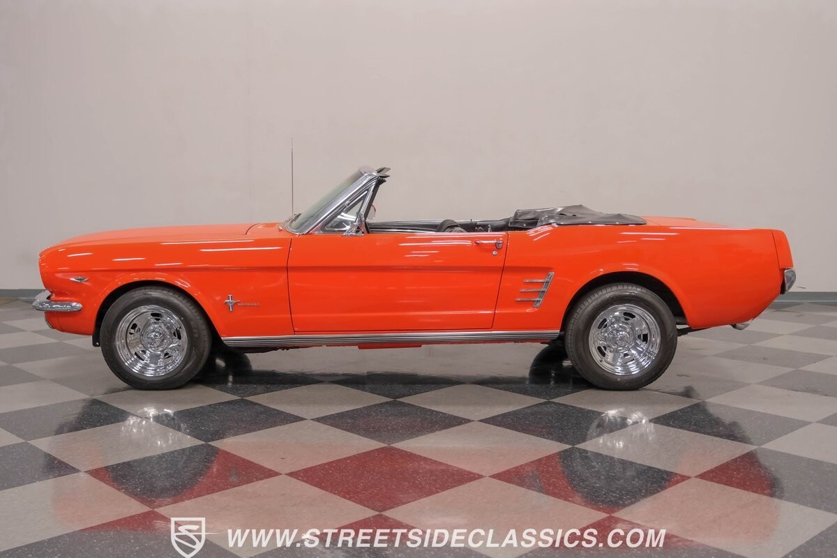 Ford-Mustang-1966-Convertible-2