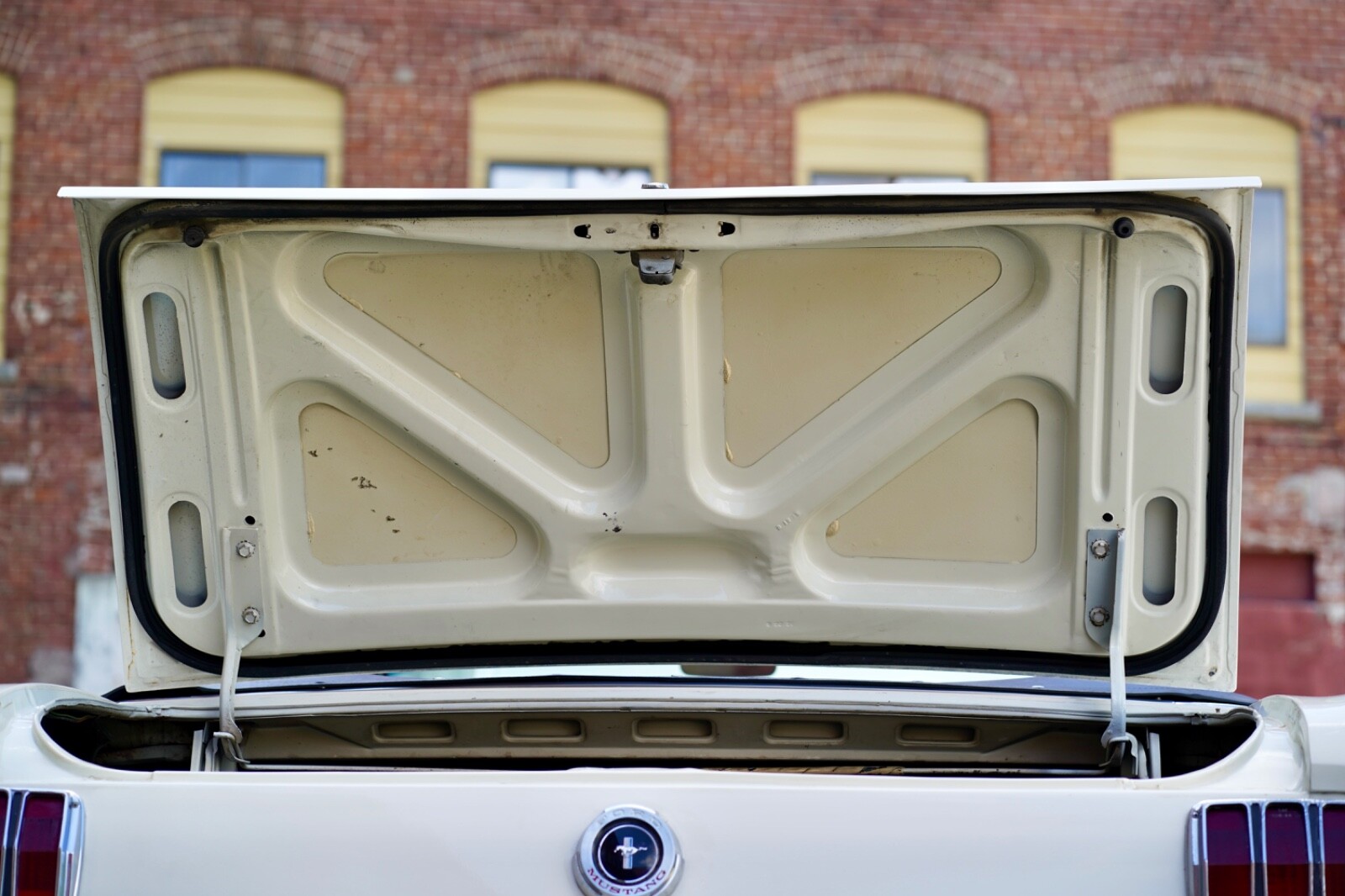 Ford-Mustang-1966-Convertible-21