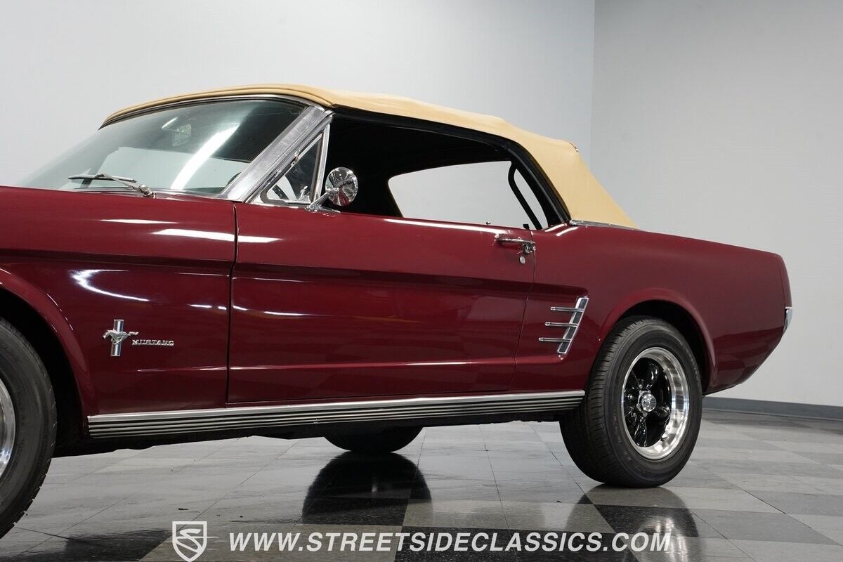 Ford-Mustang-1966-Convertible-22