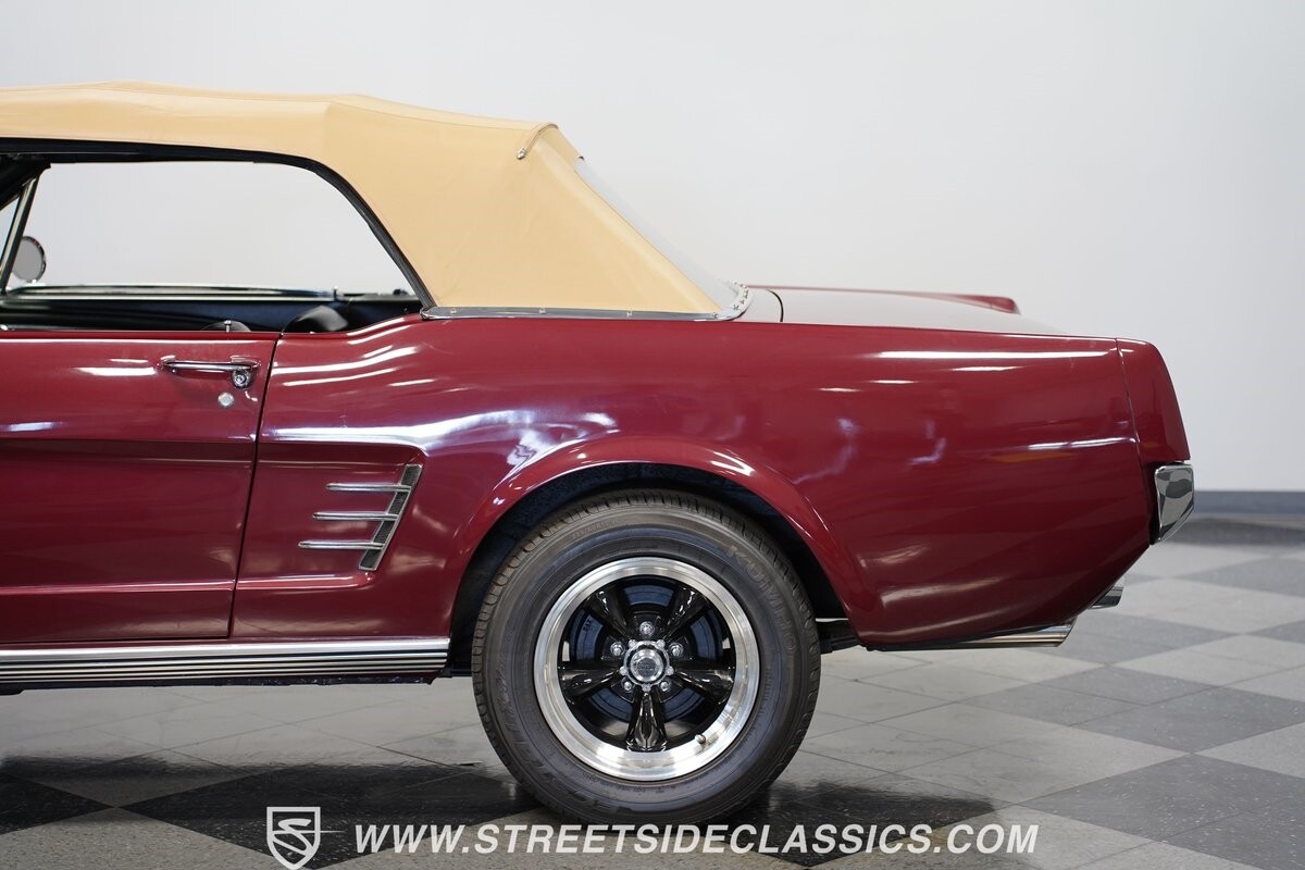 Ford-Mustang-1966-Convertible-24