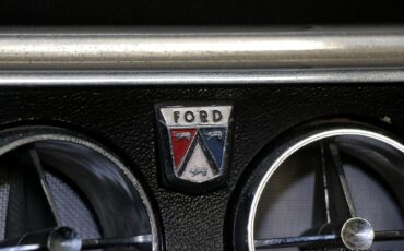 Ford-Mustang-1966-Convertible-26