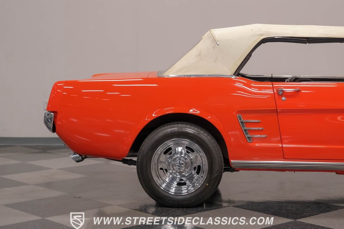 Ford-Mustang-1966-Convertible-26
