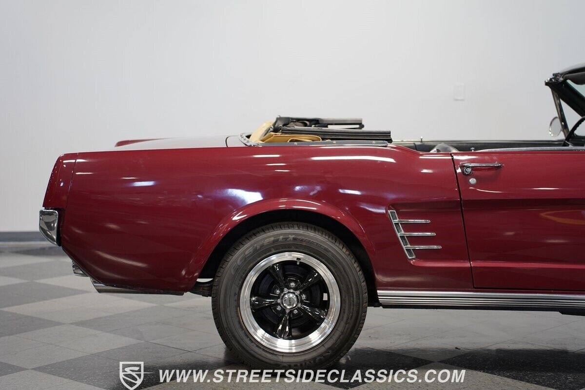 Ford-Mustang-1966-Convertible-29