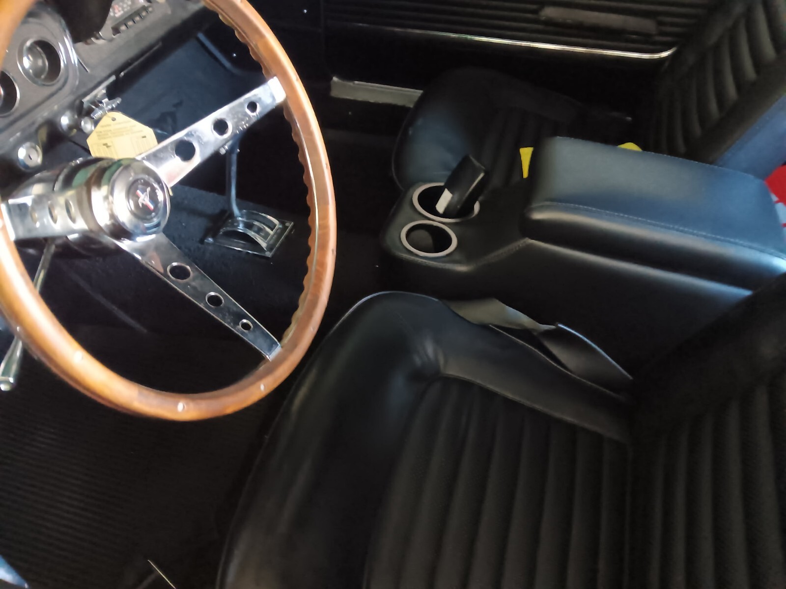 Ford-Mustang-1966-Convertible-3