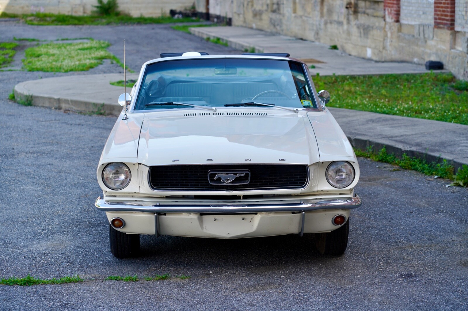 Ford-Mustang-1966-Convertible-3