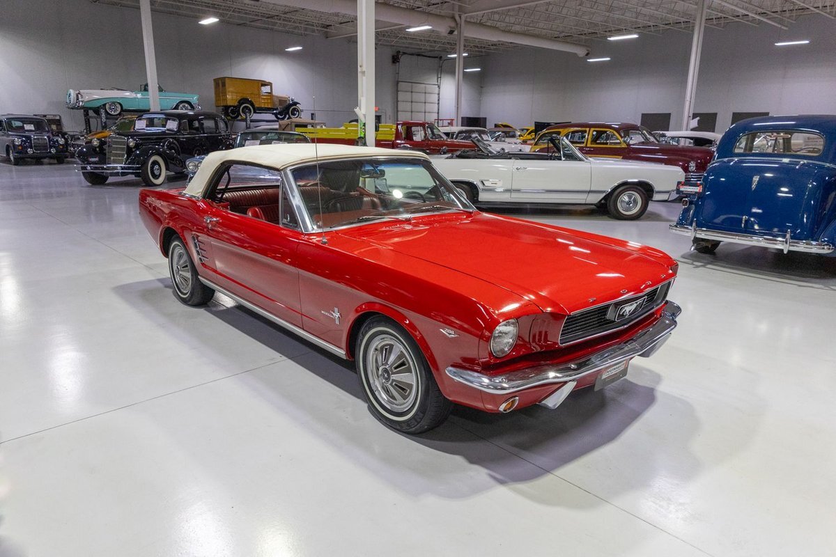 Ford-Mustang-1966-Convertible-30