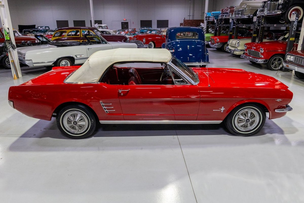 Ford-Mustang-1966-Convertible-31