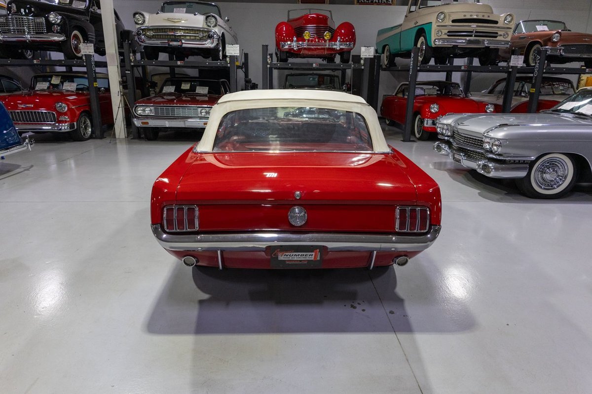Ford-Mustang-1966-Convertible-33