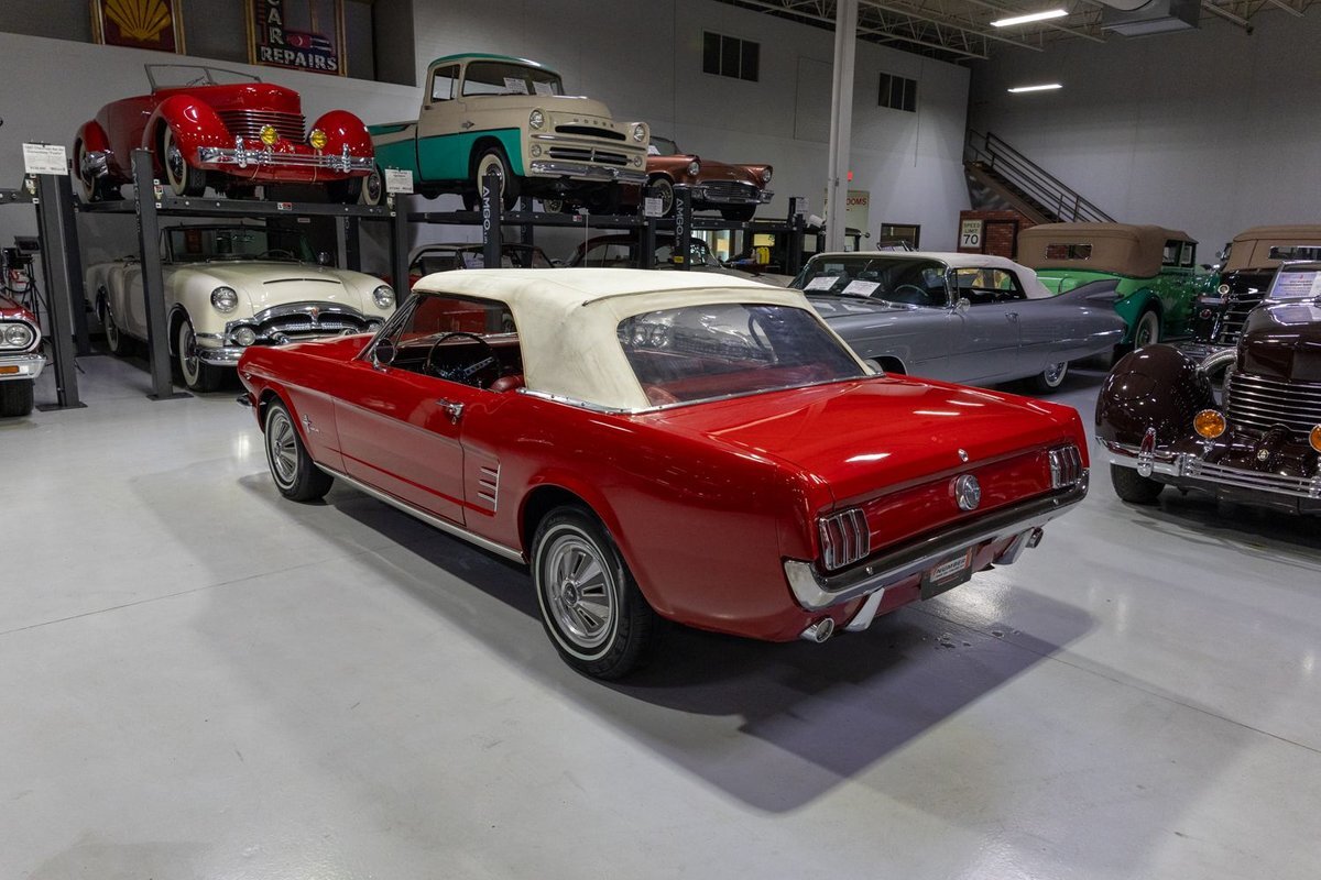 Ford-Mustang-1966-Convertible-34