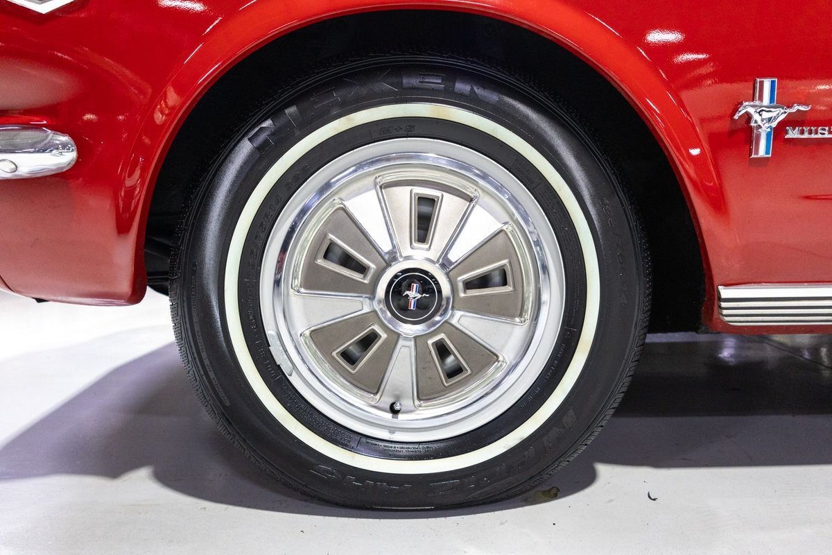 Ford-Mustang-1966-Convertible-37