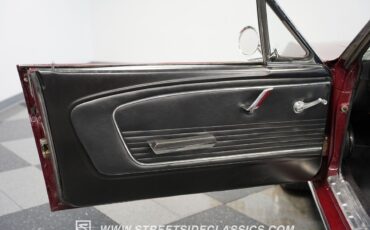 Ford-Mustang-1966-Convertible-37