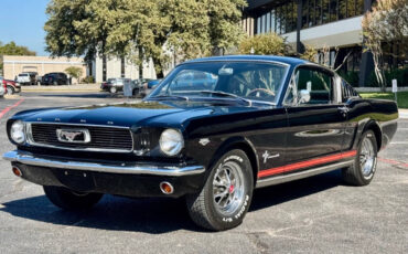 Ford-Mustang-1966-Convertible