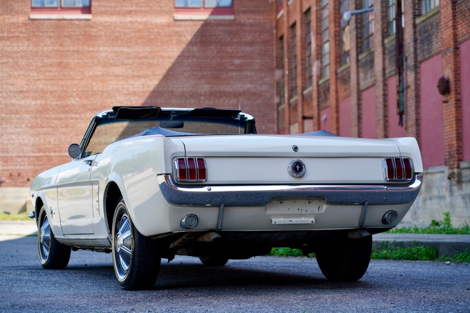 Ford-Mustang-1966-Convertible-6