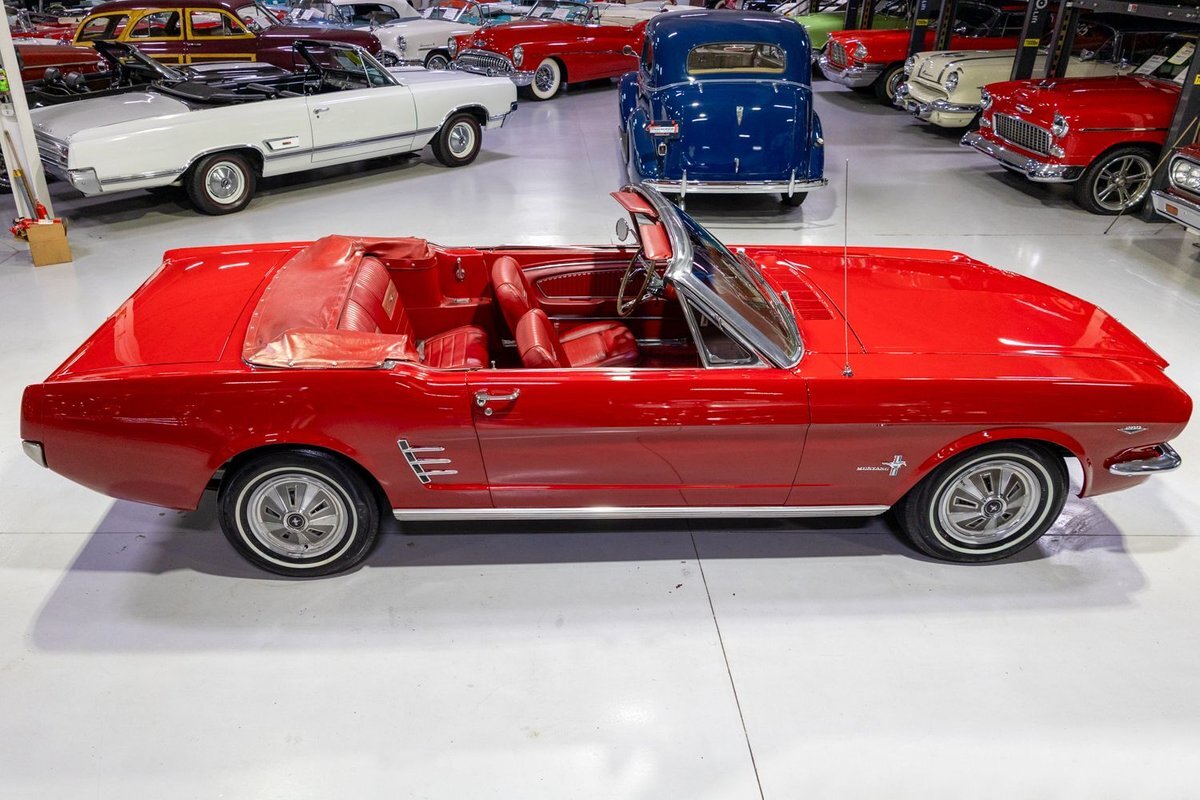 Ford-Mustang-1966-Convertible-7