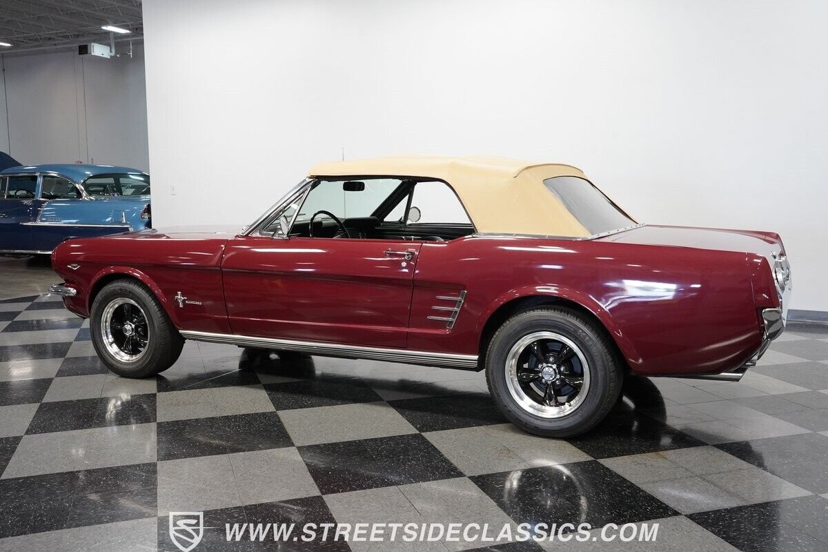 Ford-Mustang-1966-Convertible-8