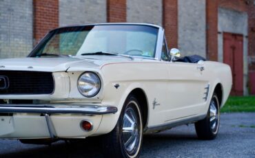 Ford-Mustang-1966-Convertible-8