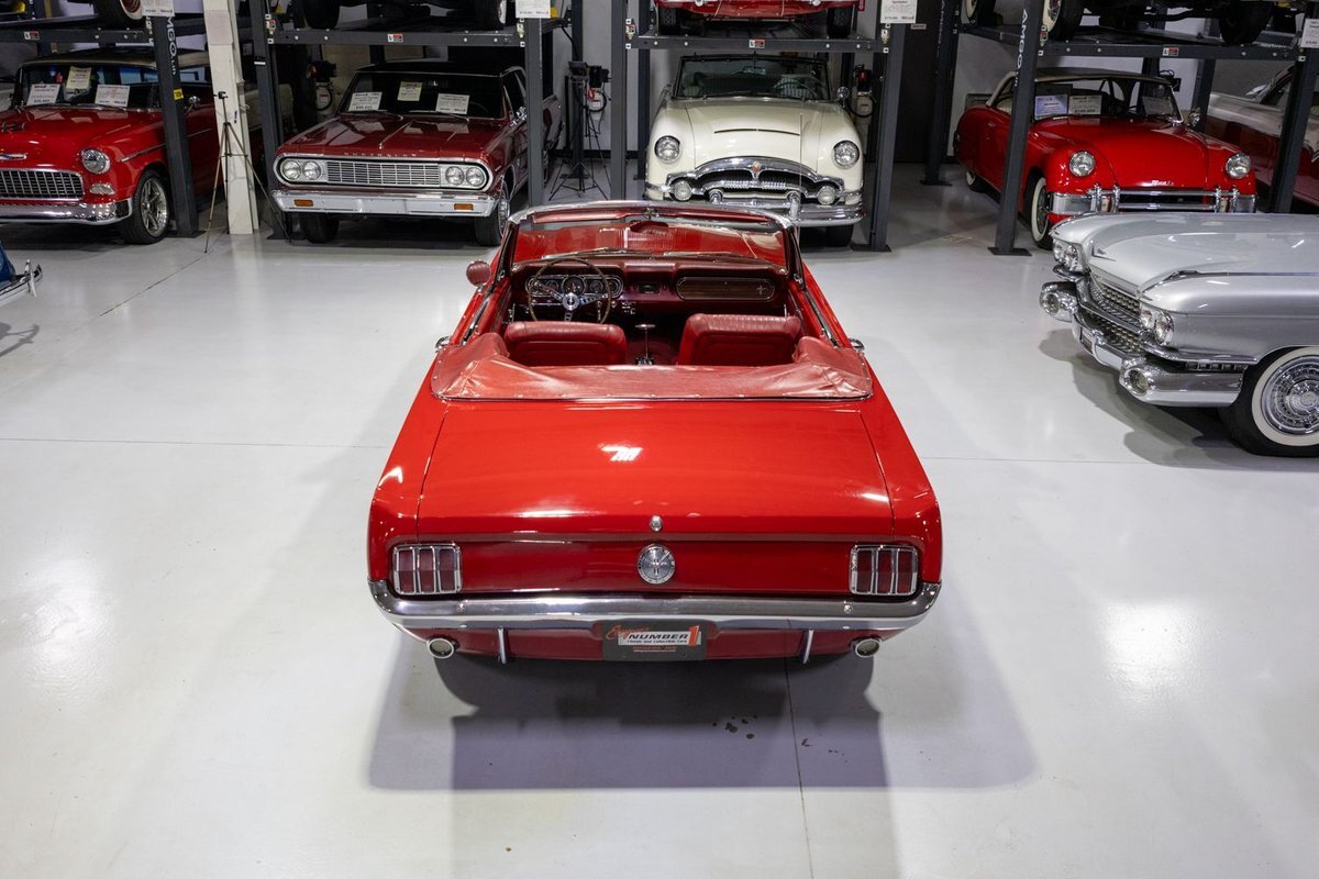 Ford-Mustang-1966-Convertible-9