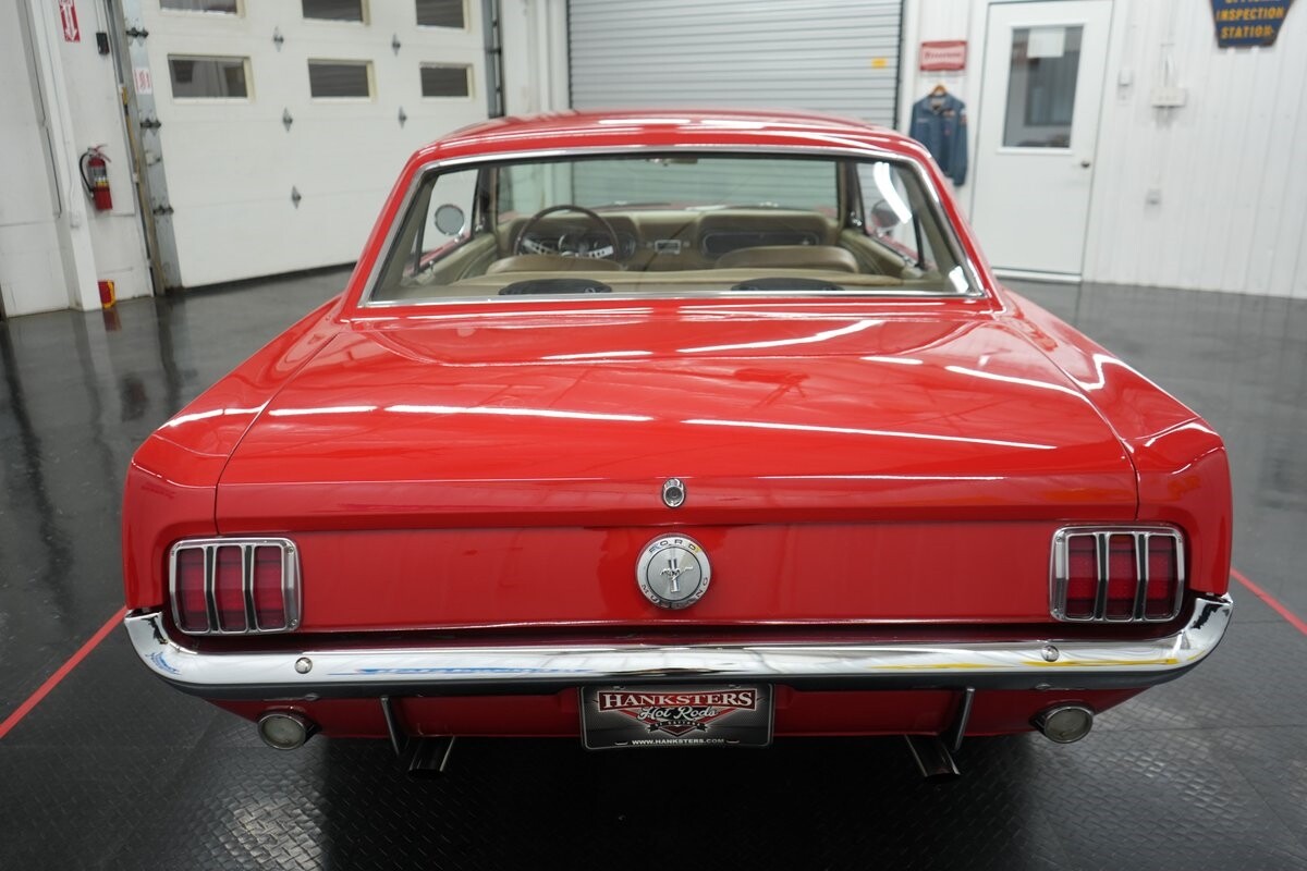 Ford-Mustang-1966-Coupe-10