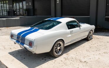 Ford-Mustang-1966-Coupe-10