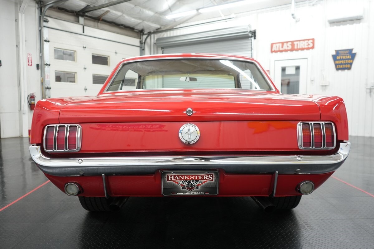 Ford-Mustang-1966-Coupe-12