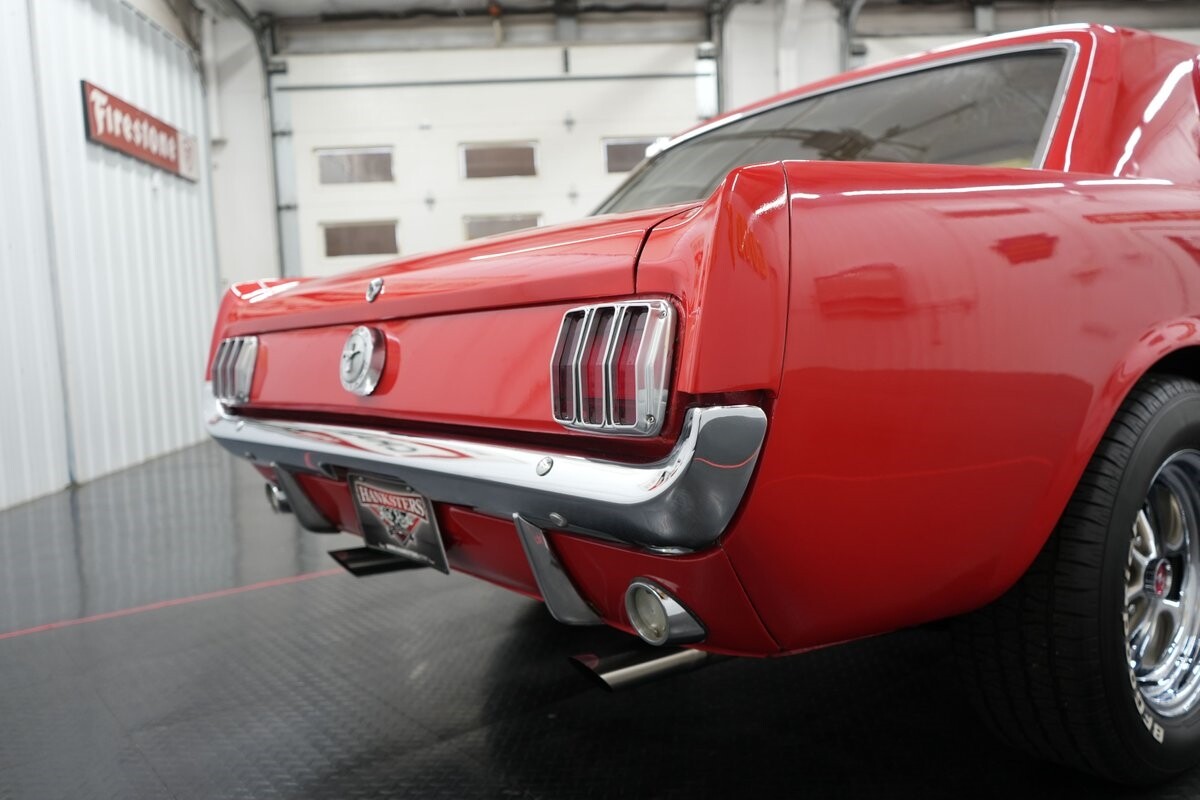Ford-Mustang-1966-Coupe-13