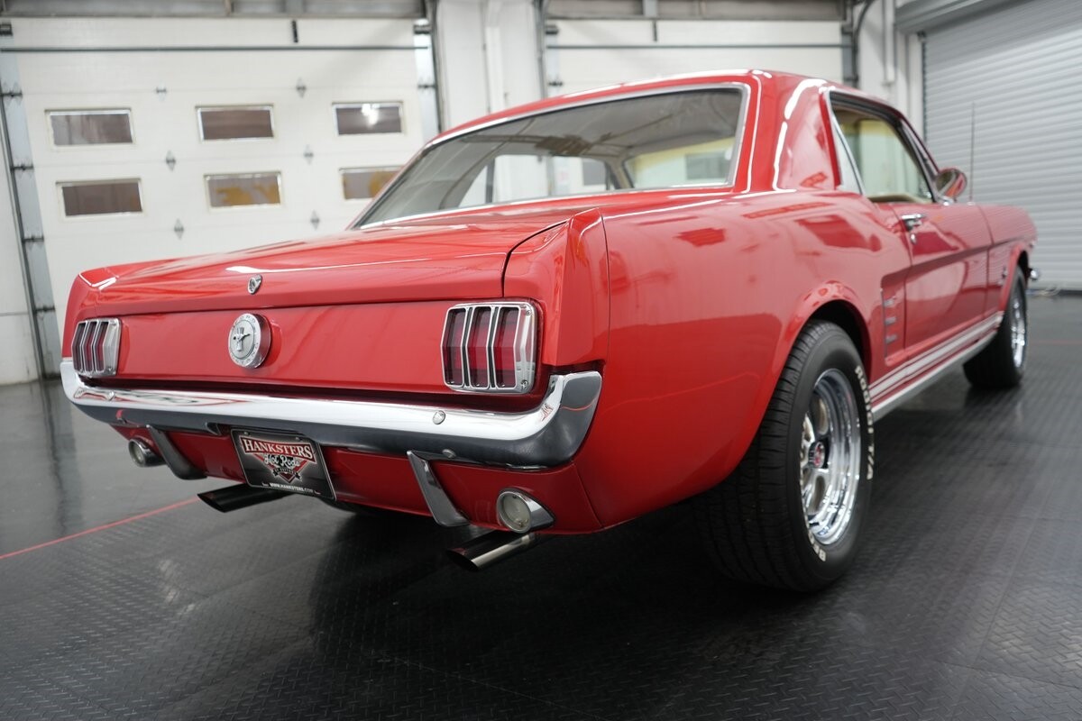 Ford-Mustang-1966-Coupe-16