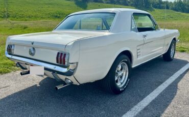 Ford-Mustang-1966-Coupe-2